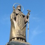 Памятник святителю Митрофану в Воронеже. Фото Юрия Бледных